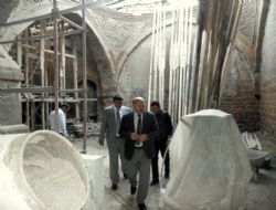 Ungan, Taşhan restorasyonunu denetledi